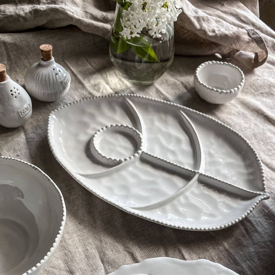 "White Pearl" Menagerie