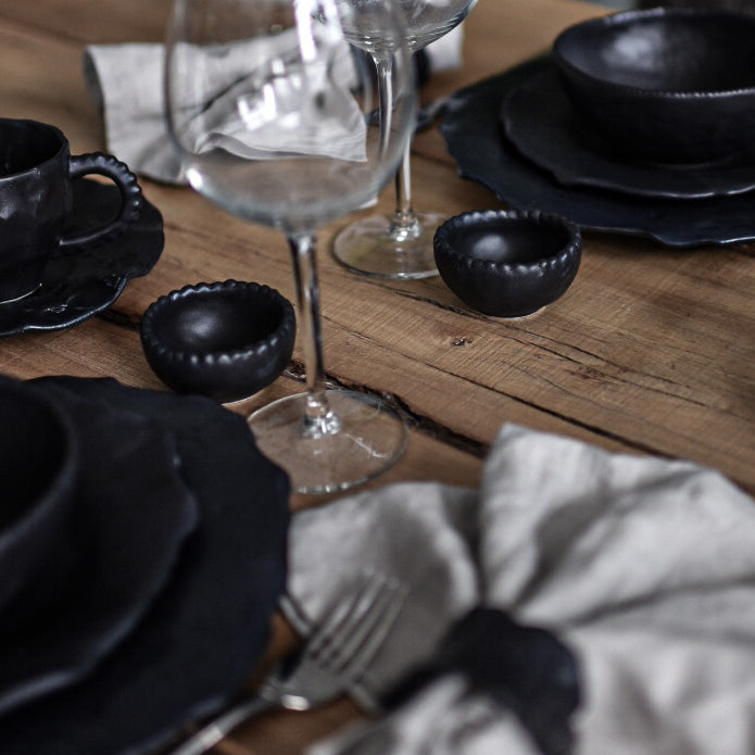 Sauce boat "Black Pearl"